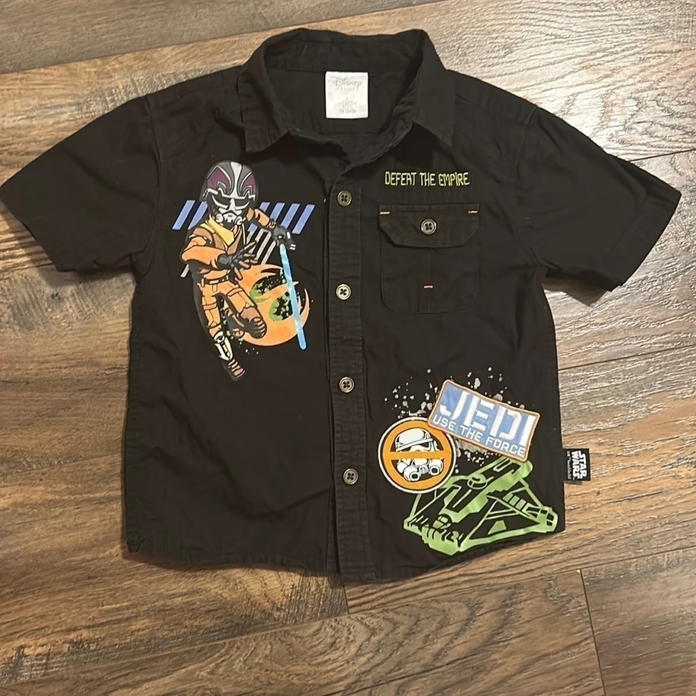 Disney Star Wars button down size 4​​